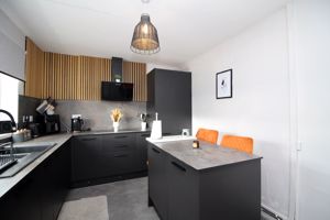 Kitchen- click for photo gallery
